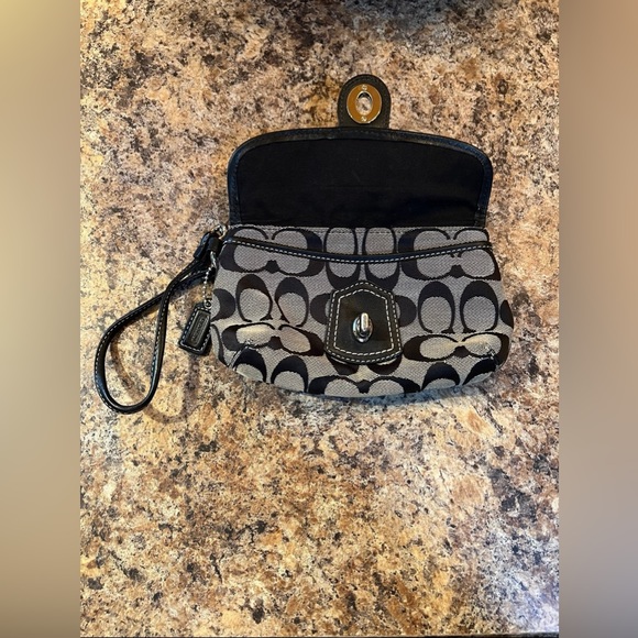 Coach black and gray wristlet - Picture 3 of 5